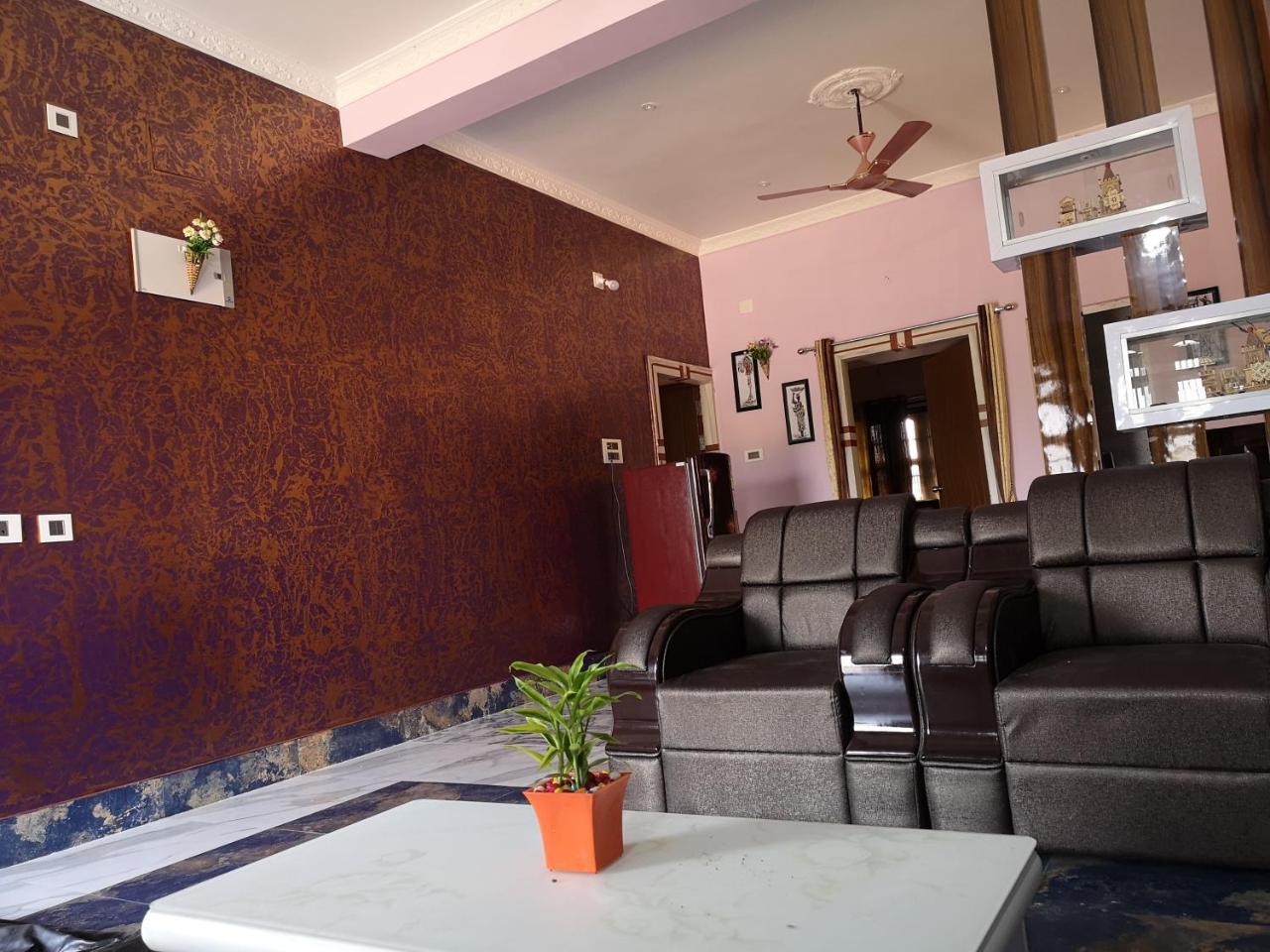 Chairosana Mansion Bhubaneswar Exterior foto